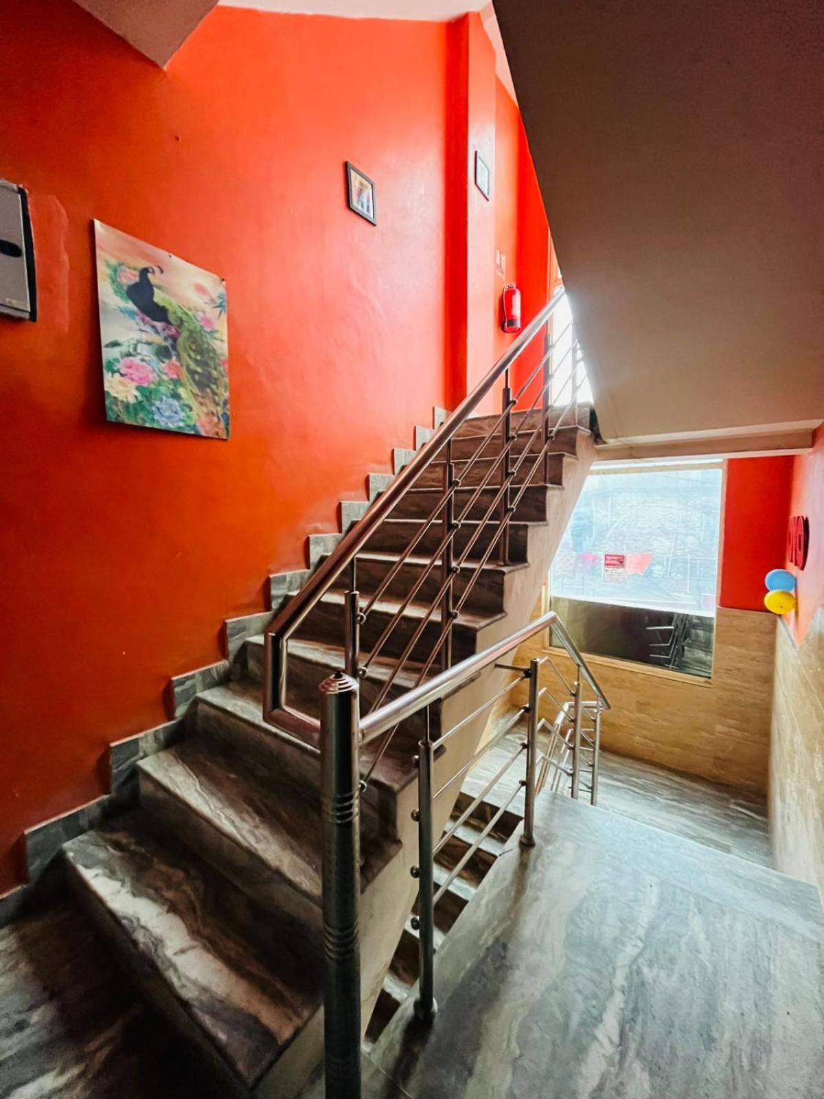 Apartment Nitin Palace - Apollo Hospital *